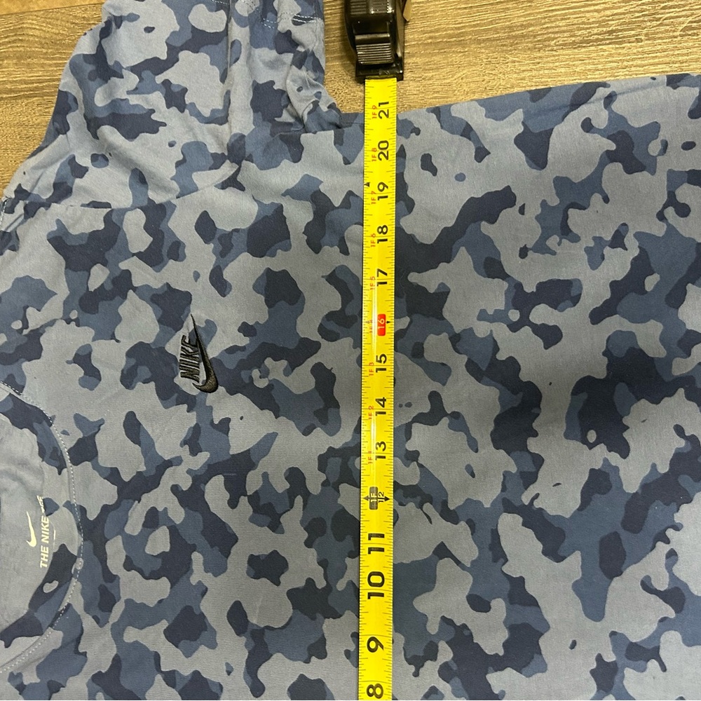 Nike Blue Camouflage Short Sleeve Mens Tee Large Fall Winter School Hipster Bold - Picture 6 of 8